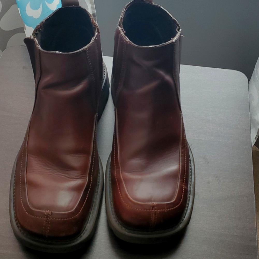 Kenneth Cole Boots
